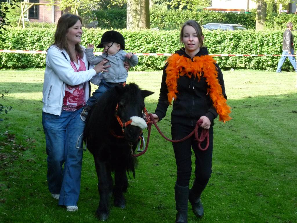 Click to see next photo