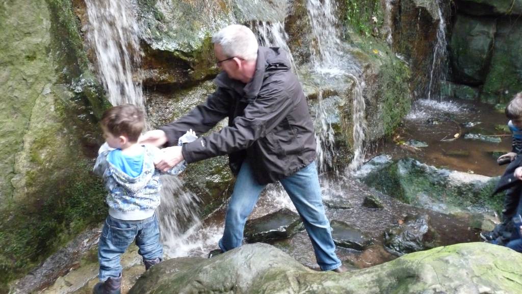 Click to see next photo